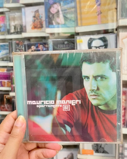 Maurício Manieri - Apartamento 82 (2002)